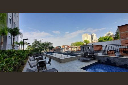 Apartamento à venda com 36m², 2 quartos e sem vagaÁrea comum - Piscina