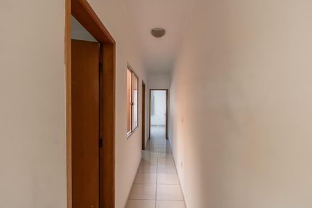 Casa à venda com 134m², 3 quartos e 2 vagas Casa à venda com 134m², 3 quartos e 2 vagasCorredor