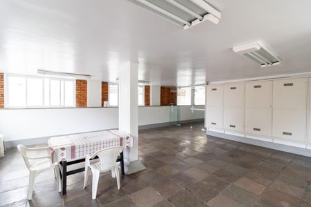 Apartamento à venda com 48m², 1 quarto e sem vagaÁrea comum - Salão de festas