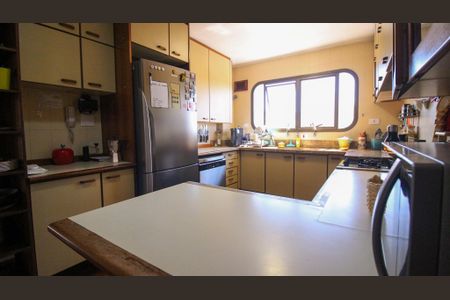 Apartamento para alugar com 180m², 4 quartos e 4 vagasCozinha