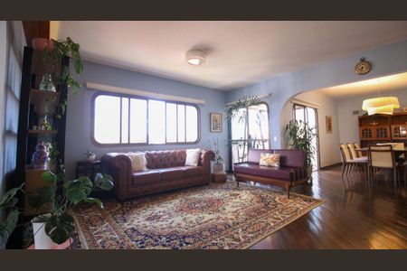 Apartamento para alugar com 180m², 4 quartos e 4 vagasSala