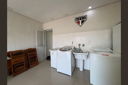 Apartamento à venda com 104m², 2 quartos e 1 vagaÁrea de Serviço