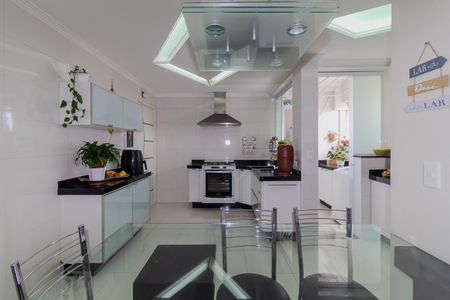 Apartamento à venda com 68m², 2 quartos e 1 vagaCozinha