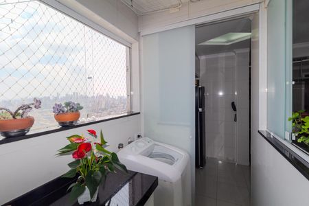 Apartamento à venda com 68m², 2 quartos e 1 vagaÁrea de Serviço