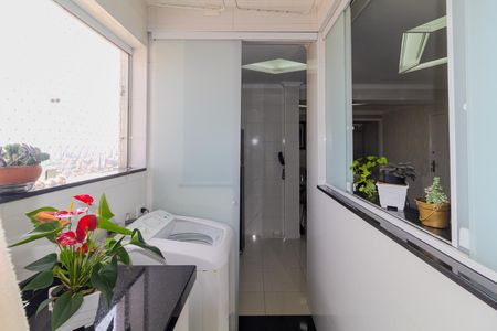 Apartamento à venda com 68m², 2 quartos e 1 vagaÁrea de Serviço