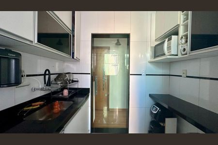 Apartamento à venda com 70m², 3 quartos e 1 vaga Apartamento à venda com 70m², 3 quartos e 1 vagaCozinha