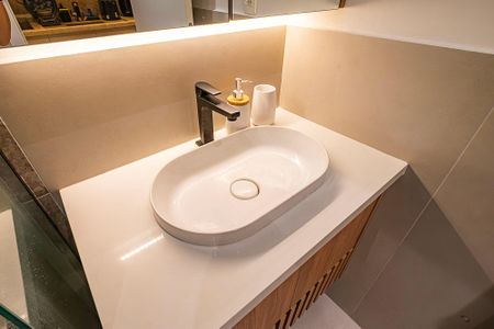 Banheiro Social de kitnet/studio para alugar com 1 quarto, 26m² em Cerqueira César, São Paulo