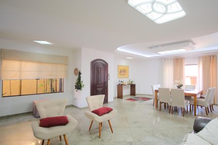 Sala de casa para alugar com 4 quartos, 280m² em Vila Mafra, São Paulo