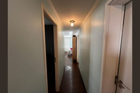 Apartamento à venda com 122m², 4 quartos e 2 vagasCorredor