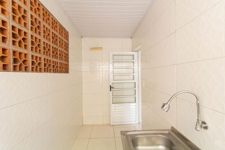 Casa para alugar com 70m², 2 quartos e 1 vagaÁrea de Serviço