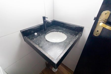 Apartamento à venda com 34m², 2 quartos e sem vagaBanheiro