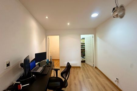 Apartamento à venda com 129m², 2 quartos e sem vagaSala