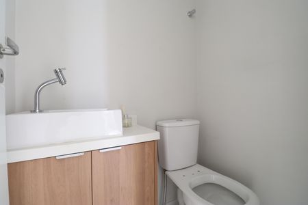 Lavabo de apartamento à venda com 3 quartos, 127m² em Vila Anastácio, São Paulo