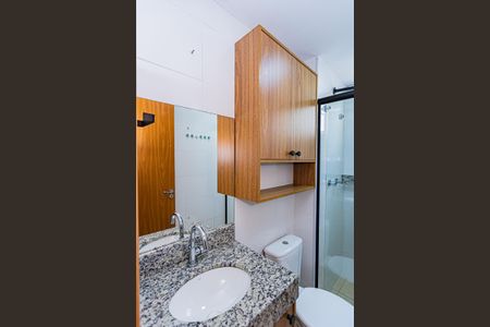 Banheiro de apartamento para alugar com 2 quartos, 44m² em Jardim Iris, São Paulo