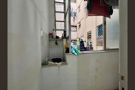 Apartamento à venda com 77m², 2 quartos e sem vagaÁrea de Serviço