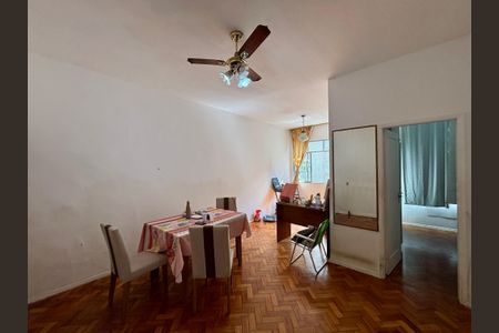 Sala de apartamento à venda com 2 quartos, 77m² em Copacabana, Rio de Janeiro