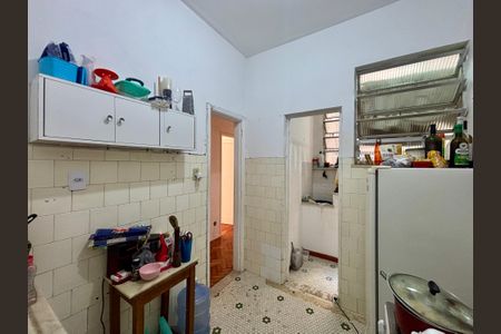 Apartamento à venda com 77m², 2 quartos e sem vagaCozinha