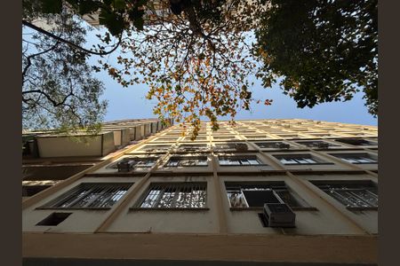 Apartamento à venda com 77m², 2 quartos e sem vagaFachada