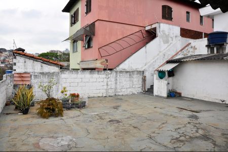 Casa à venda com 310m², 3 quartos e 5 vagas Casa à venda com 310m², 3 quartos e 5 vagasQuintal