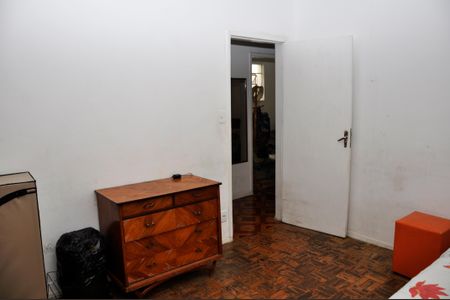 Casa à venda com 310m², 3 quartos e 5 vagas Casa à venda com 310m², 3 quartos e 5 vagasQuarto 2