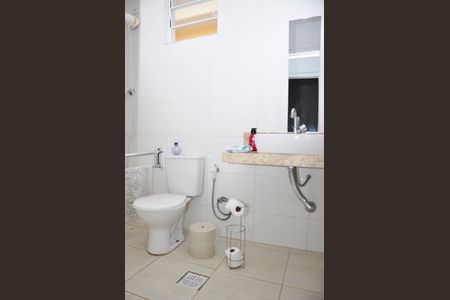 Casa à venda com 310m², 3 quartos e 5 vagas Casa à venda com 310m², 3 quartos e 5 vagas Banheiro Social