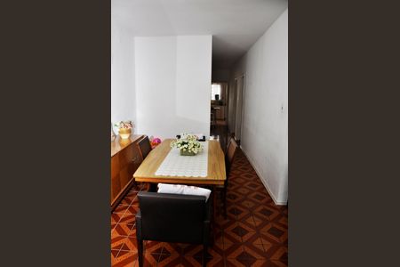 Casa à venda com 310m², 3 quartos e 5 vagas Casa à venda com 310m², 3 quartos e 5 vagasSala