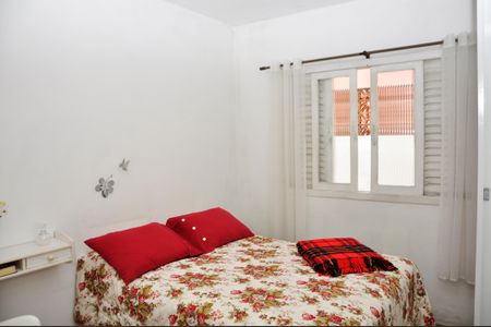 Casa à venda com 310m², 3 quartos e 5 vagas Casa à venda com 310m², 3 quartos e 5 vagasQuarto 1