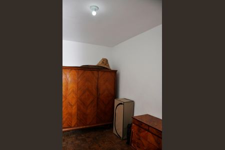 Casa à venda com 310m², 3 quartos e 5 vagas Casa à venda com 310m², 3 quartos e 5 vagasQuarto 2