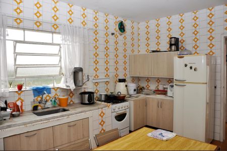 Casa à venda com 310m², 3 quartos e 5 vagas Casa à venda com 310m², 3 quartos e 5 vagasCozinha