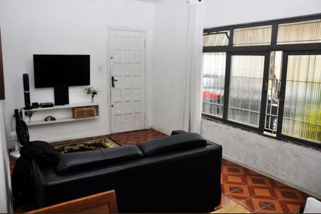 Casa à venda com 310m², 3 quartos e 5 vagas Casa à venda com 310m², 3 quartos e 5 vagasSala