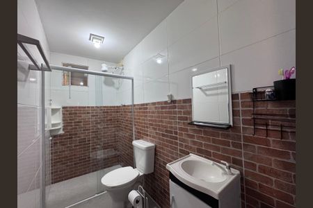 Casa de condomínio à venda com 120m², 3 quartos e 1 vagaBanheiro Social