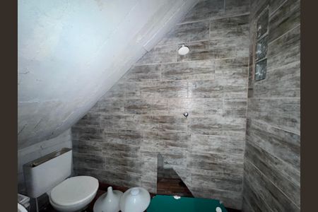 Casa de condomínio à venda com 120m², 3 quartos e 1 vagaGaragem - Banheiro