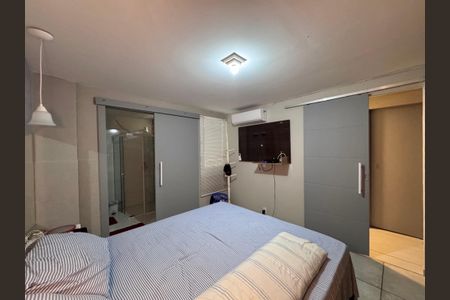 Casa de condomínio à venda com 120m², 3 quartos e 1 vagaSuíte 3