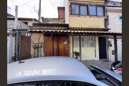 Casa de condomínio à venda com 120m², 3 quartos e 1 vagaFachada