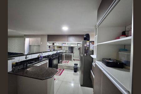 Casa de condomínio à venda com 120m², 3 quartos e 1 vagaCozinha