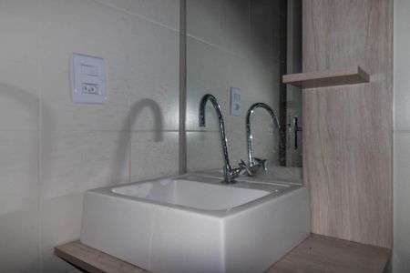 Casa de condomínio à venda com 90m², 2 quartos e 2 vagas Casa de condomínio à venda com 90m², 2 quartos e 2 vagasBanheiro