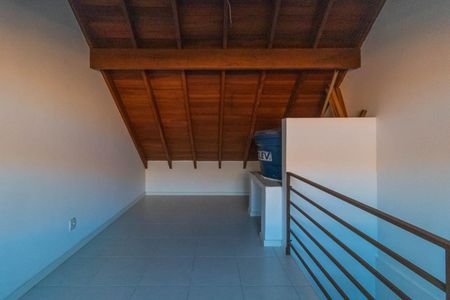 Casa de condomínio à venda com 90m², 2 quartos e 2 vagas Casa de condomínio à venda com 90m², 2 quartos e 2 vagasCobertura