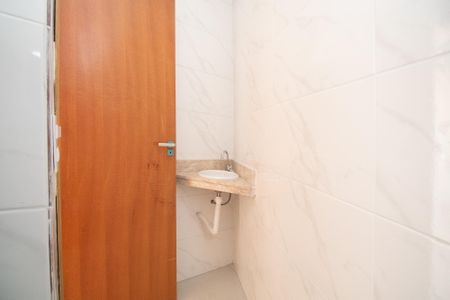 Casa à venda com 70m², 2 quartos e 2 vagas Casa à venda com 70m², 2 quartos e 2 vagasBanheiro da Suíte 1