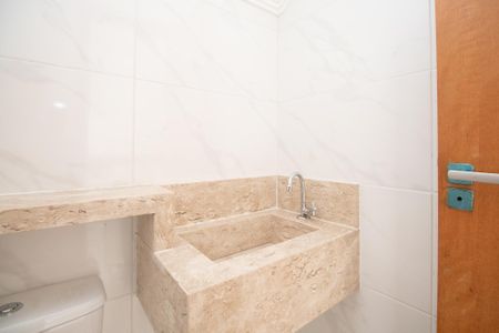 Casa à venda com 70m², 2 quartos e 2 vagas Casa à venda com 70m², 2 quartos e 2 vagasLavabo