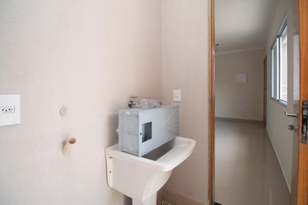 Casa à venda com 70m², 2 quartos e 2 vagas Casa à venda com 70m², 2 quartos e 2 vagasÁrea de Serviço