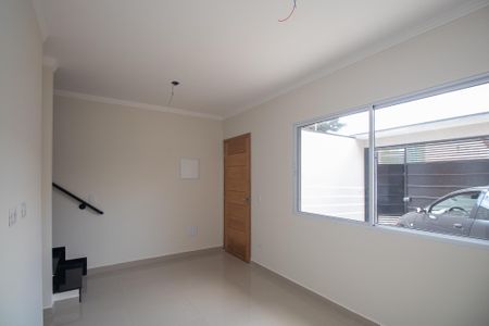 Casa à venda com 70m², 2 quartos e 2 vagas Casa à venda com 70m², 2 quartos e 2 vagasSala/Cozinha