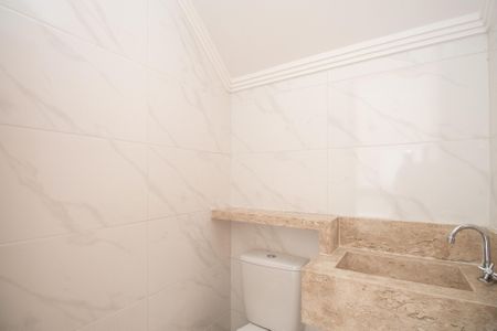 Casa à venda com 70m², 2 quartos e 2 vagas Casa à venda com 70m², 2 quartos e 2 vagasLavabo