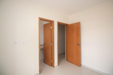 Casa à venda com 70m², 2 quartos e 2 vagas Casa à venda com 70m², 2 quartos e 2 vagasSuíte 2