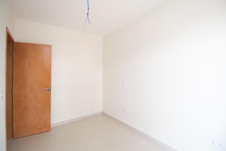 Casa à venda com 70m², 2 quartos e 2 vagasSuíte 2