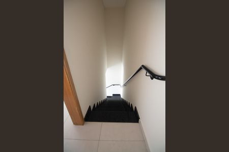 Casa à venda com 70m², 2 quartos e 2 vagasCorredor