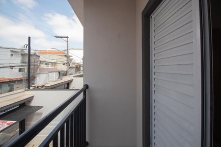 Casa à venda com 70m², 2 quartos e 2 vagasVaranda