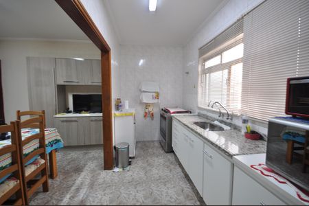 Casa para alugar com 350m², 4 quartos e 3 vagasCozinha