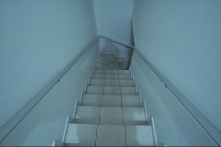 Casa para alugar com 350m², 4 quartos e 3 vagasEscada