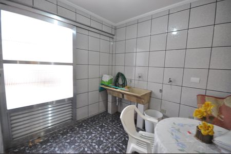 Casa para alugar com 350m², 4 quartos e 3 vagasÁrea de serviço 2