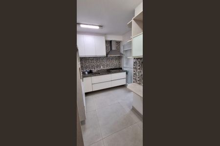 Apartamento à venda com 115m², 3 quartos e 2 vagas Apartamento à venda com 115m², 3 quartos e 2 vagasCozinha